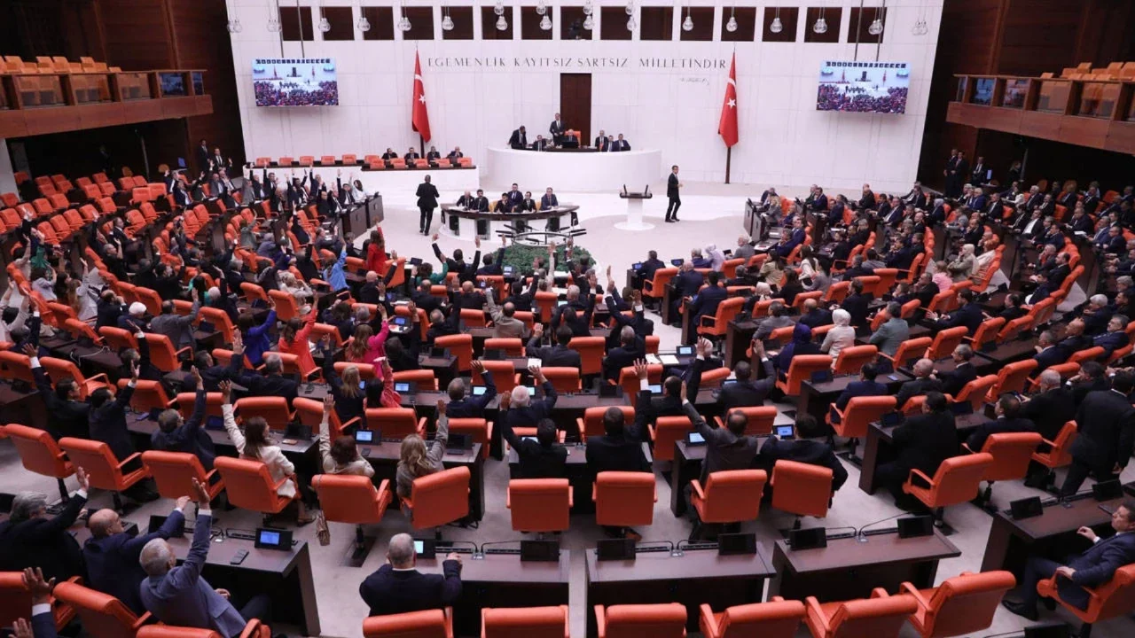 YENİ Parti'den "fon krizi" için kanun teklifi