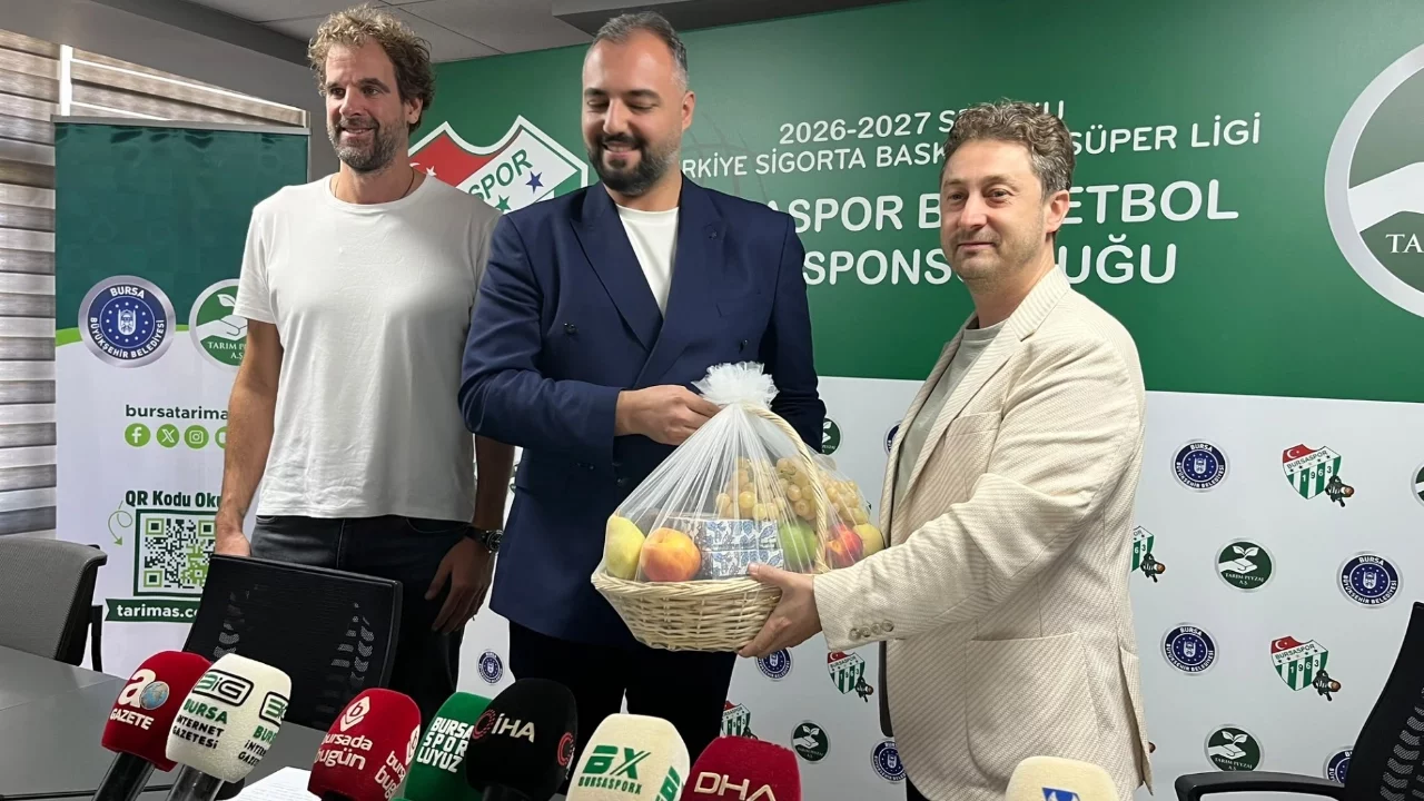 Bursaspor Basketbol'a şort ve tribün isim sponsorluğu desteği