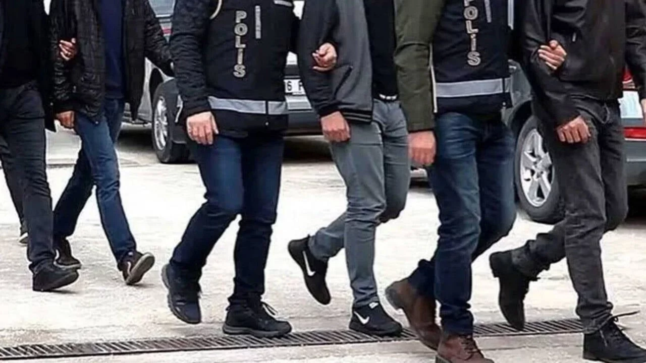 Bursa'da dev konut dolandırıcılığı operasyonu: 12 kişi gözaltına alındı!