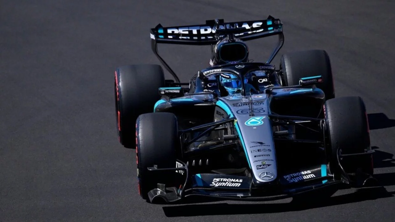F1 Azerbaycan Grand Prix'sinde pole pozisyonu George Russell'ın