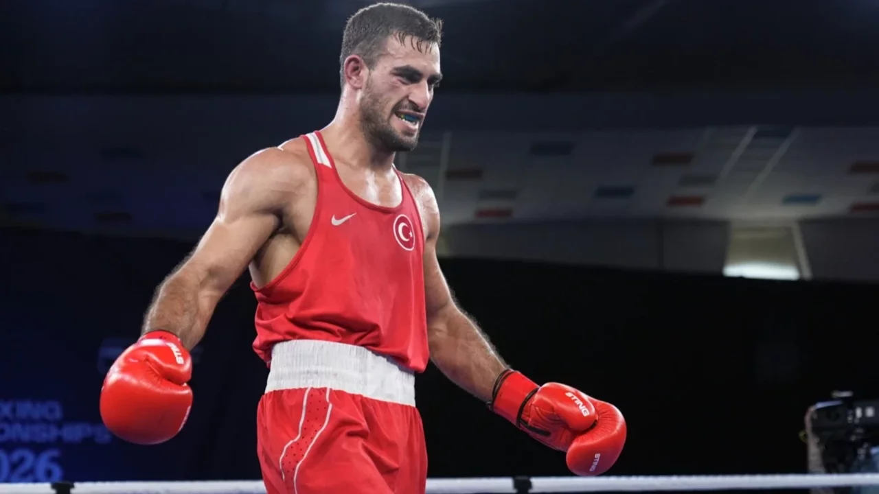 Milli boksör Emrah Yaşar, Avrupa şampiyonu oldu