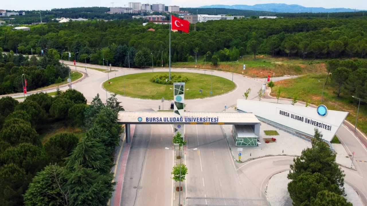 BUÜ'lü genç yetenekler TEKNOFEST finallerinde üniversiteyi temsil edecek
