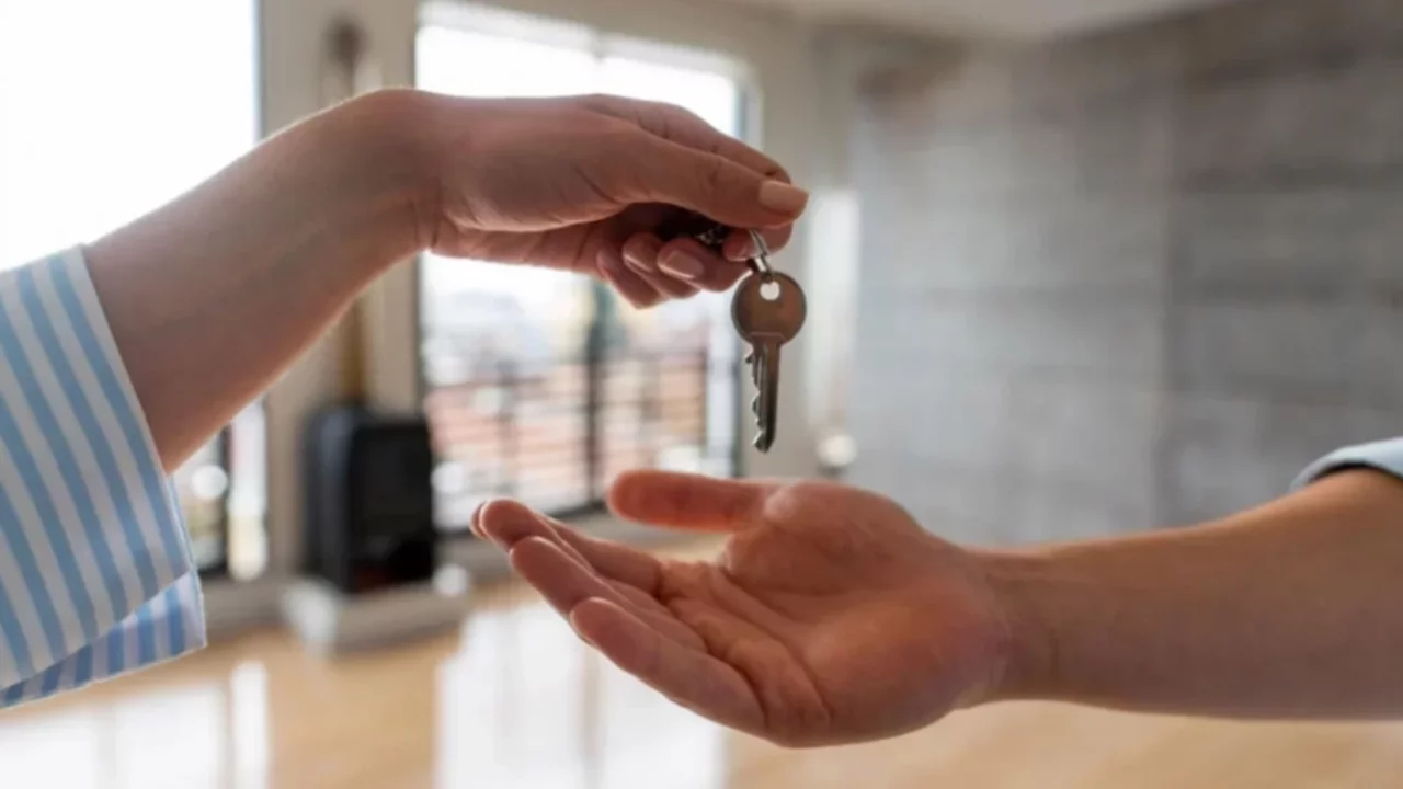 Milyonlarca kiracıyı ilgilendiriyor! Yargıtay'dan 6 aylık kira tazminatı kararı