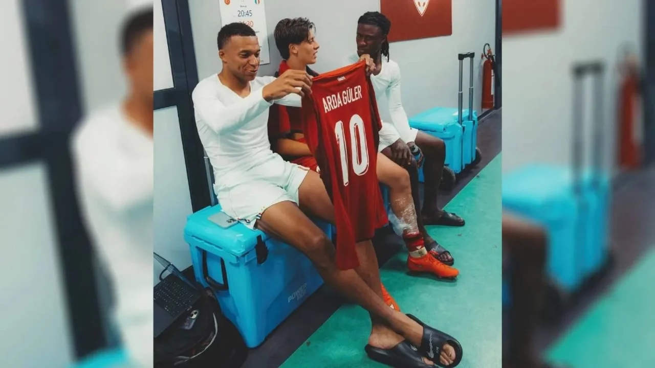 Kylian Mbappe'den Arda Güler paylaşımı
