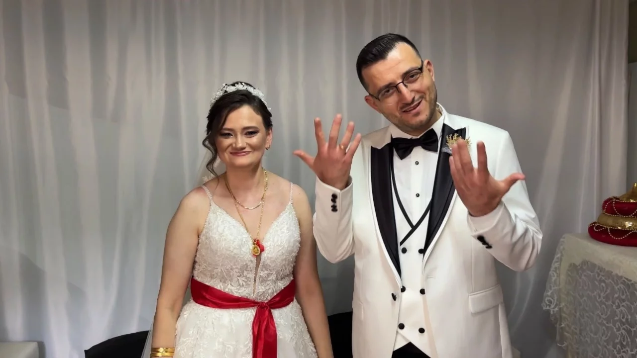 Kırklareli'nde sevgi engel tanımadı: İşitme ve konuşma engelli çift dünyaevine girdi