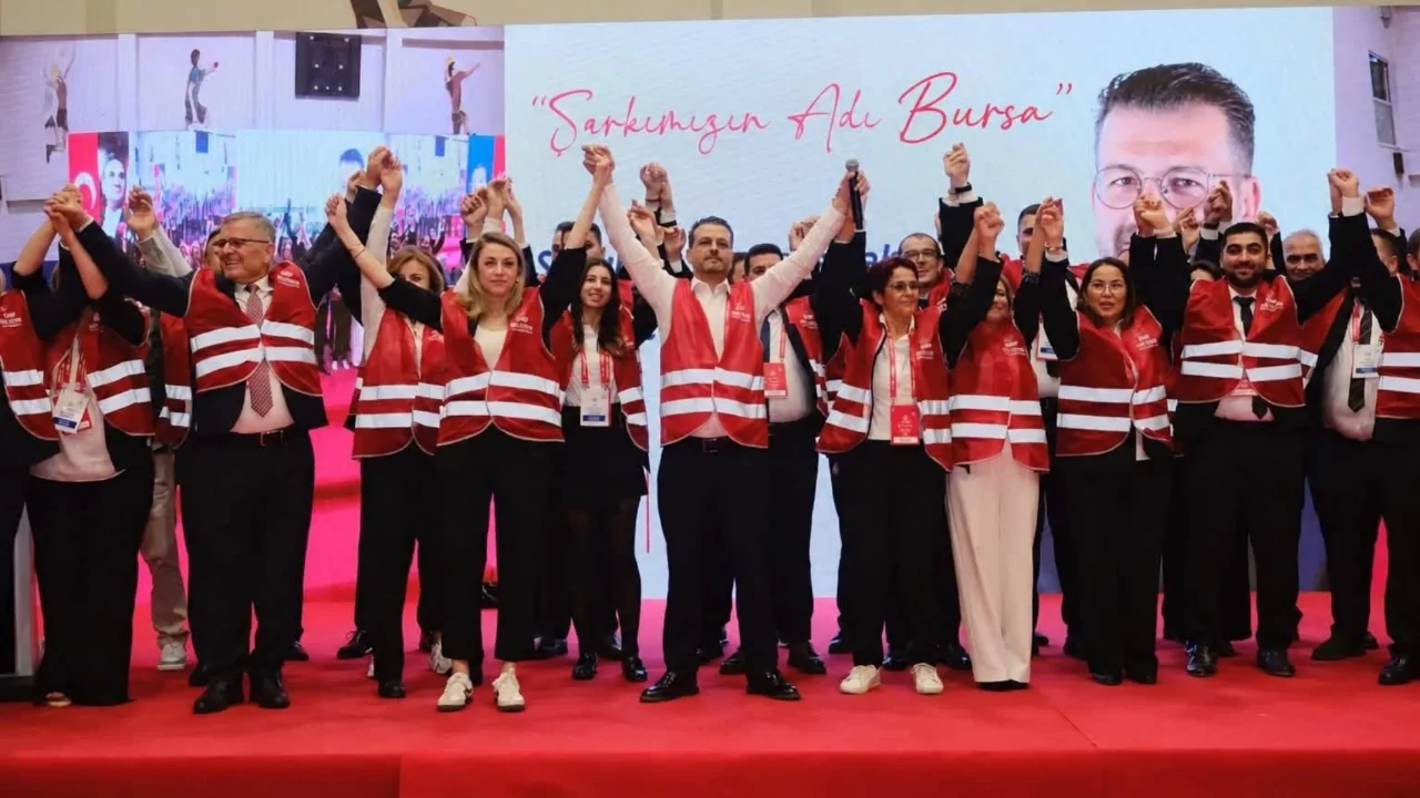 YENİ Parti kurucu Nilüfer İlçe Başkanı Özgür Şahin il başkanlığına aday oldu: Şimdi sorumluluğumu...