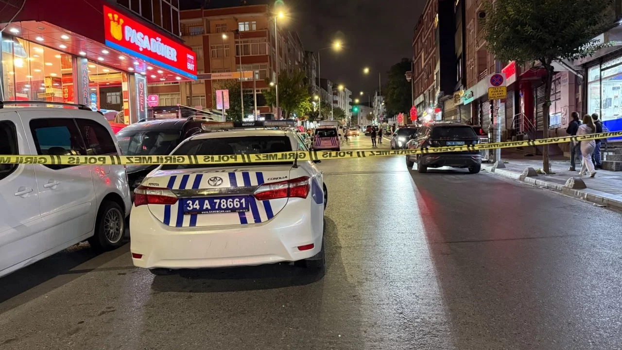 Polisin üzerine yürüyen eli bıçaklı şahıs etkisiz hale getirildi