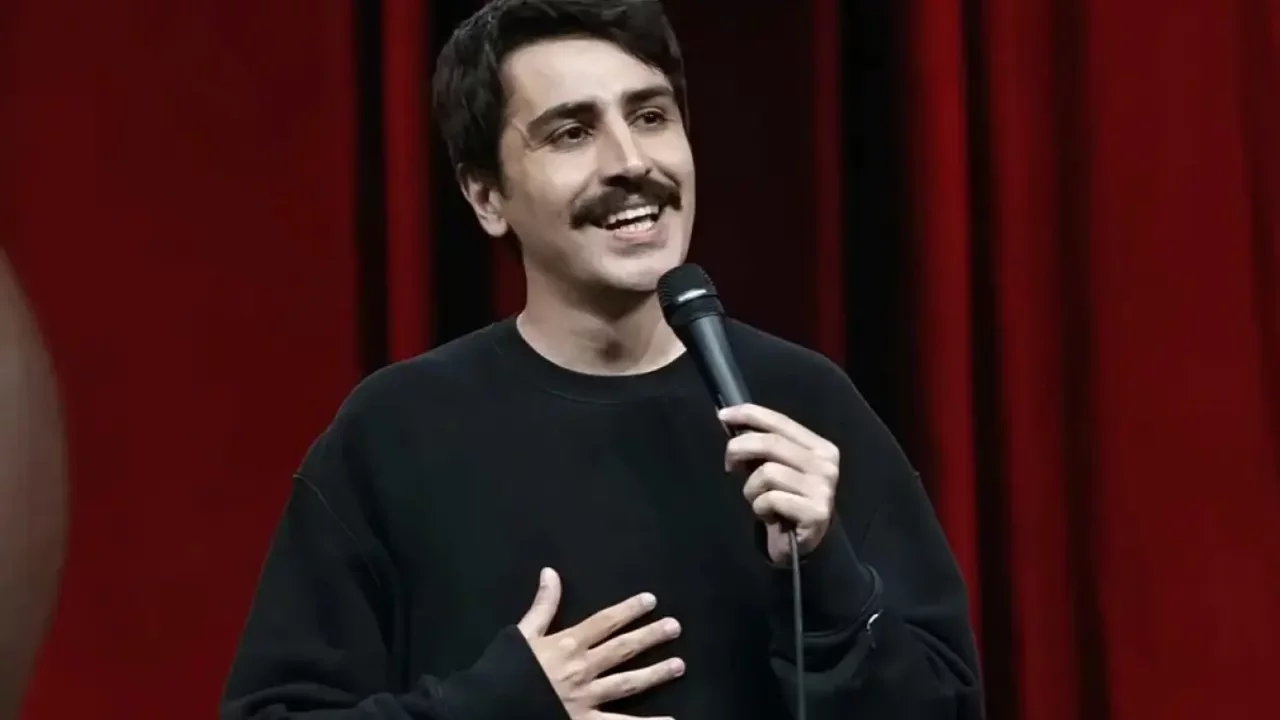 Komedyen Deniz Göktaş ilk kez hakim karşısında: 'Ters kelepçe yetmezmiş gibi Kılıçdaroğlu'yla gör...