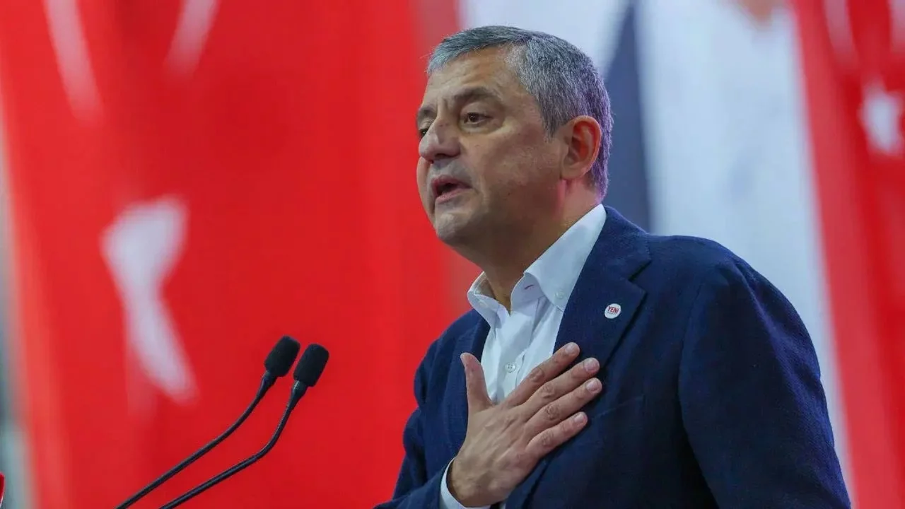 Özgür Özel'den Cumhurbaşkanı Erdoğan'a 'fon skandalı' yanıtı: 'Hiç lafı eveleyip geveleme... Yaka...