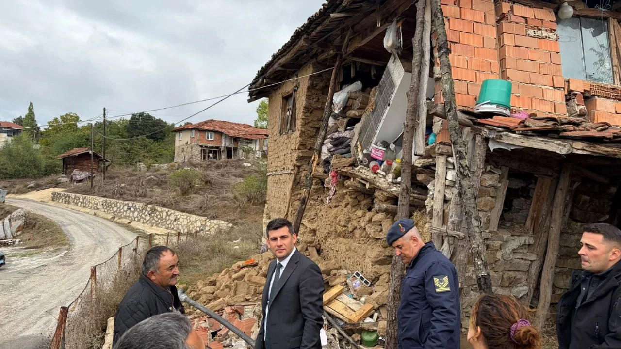 Bursa'da sağanak yaşamı olumsuz etkiledi