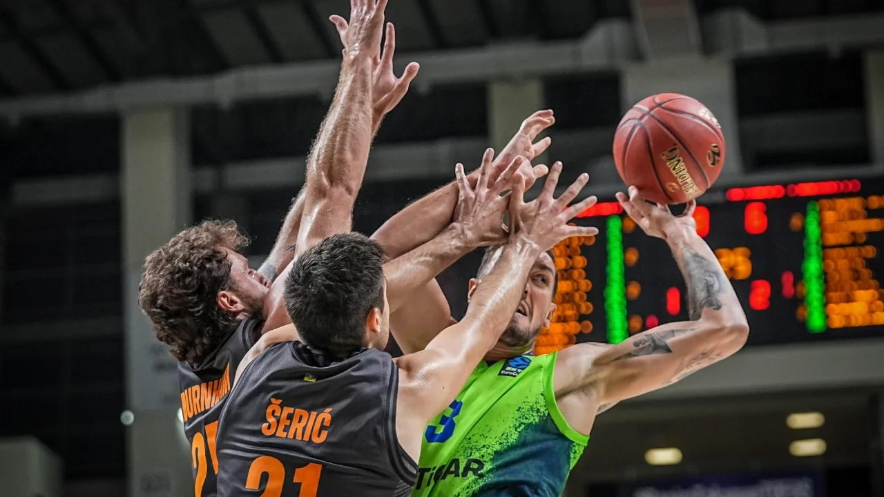 TOFAŞ, Niners Chemnitz'i 82-69 yendi