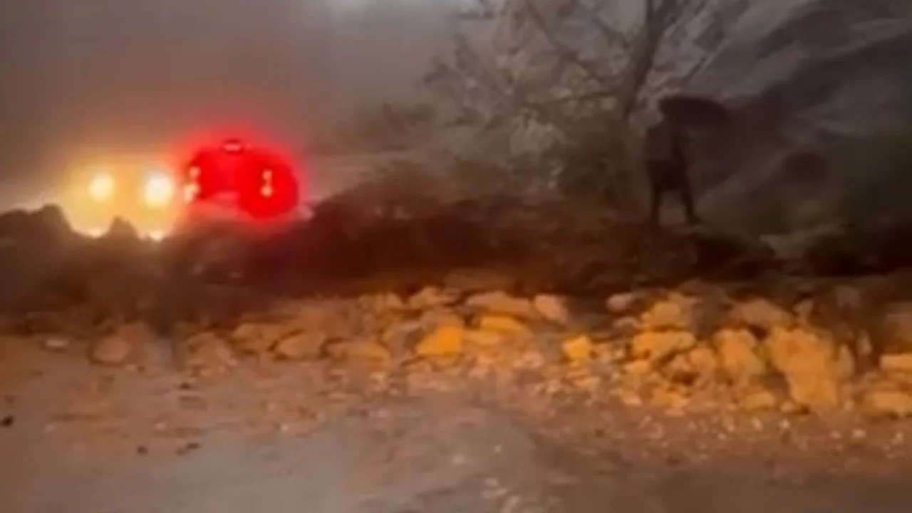 Uludağ yolunda heyelan meydana geldi!