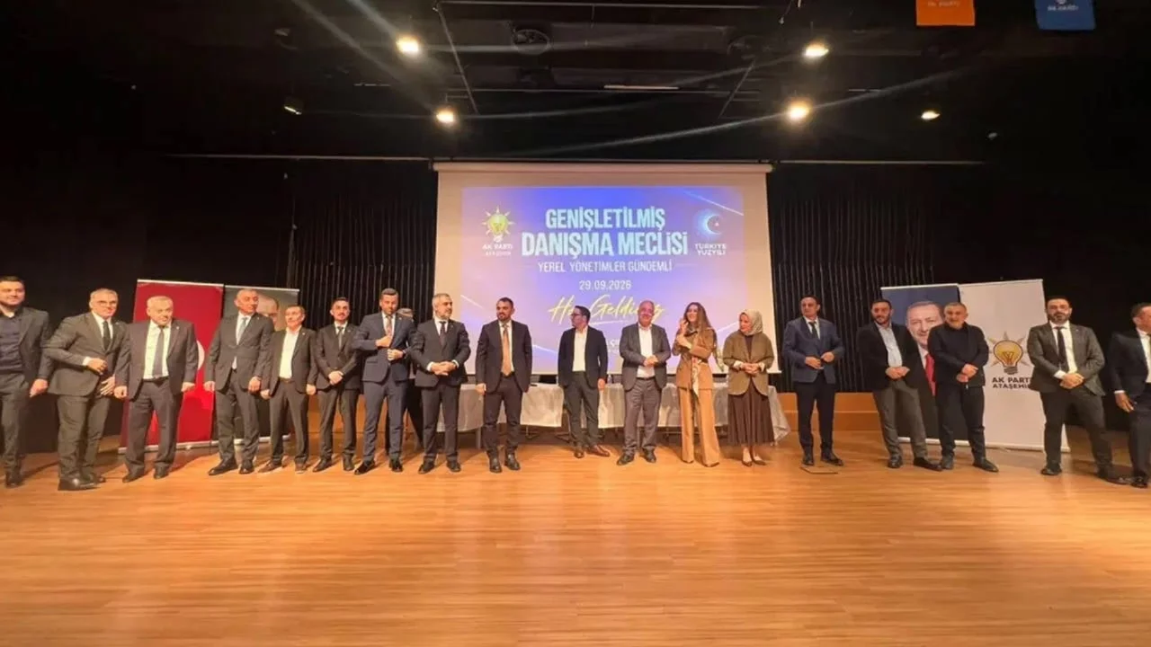 6 CHP'li meclis üyesi AK Parti'ye geçti