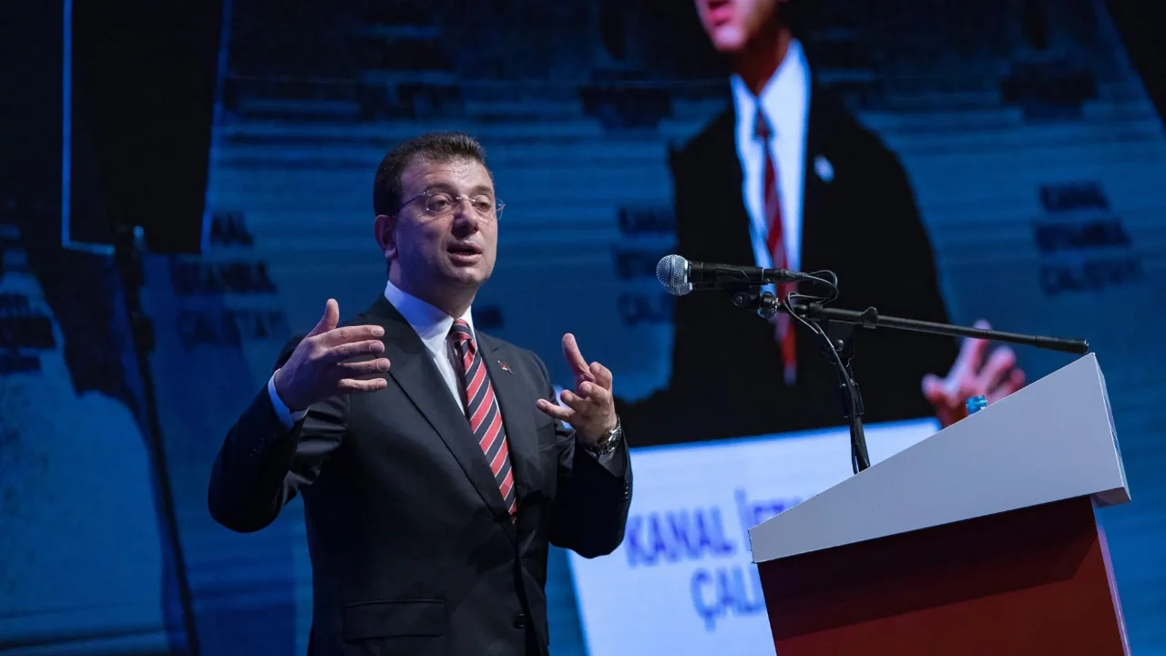 Ekrem İmamoğlu'ndan fon soruşturması tepkisi: 'Üst düzey bürokrasi ve saray siyasetinin parmakları bu fonların içinde'