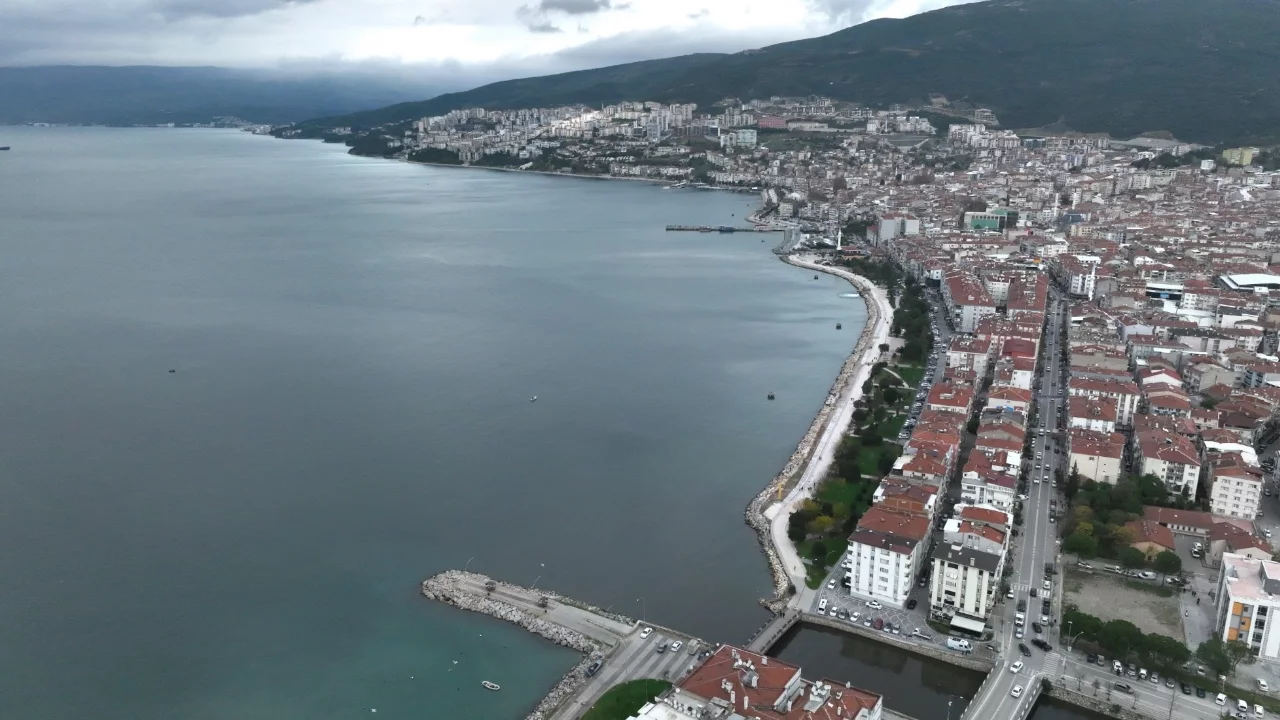 Gemlik Körfezi'nde gece depremi: "Felaket senaryoları oluşturulmamalı"