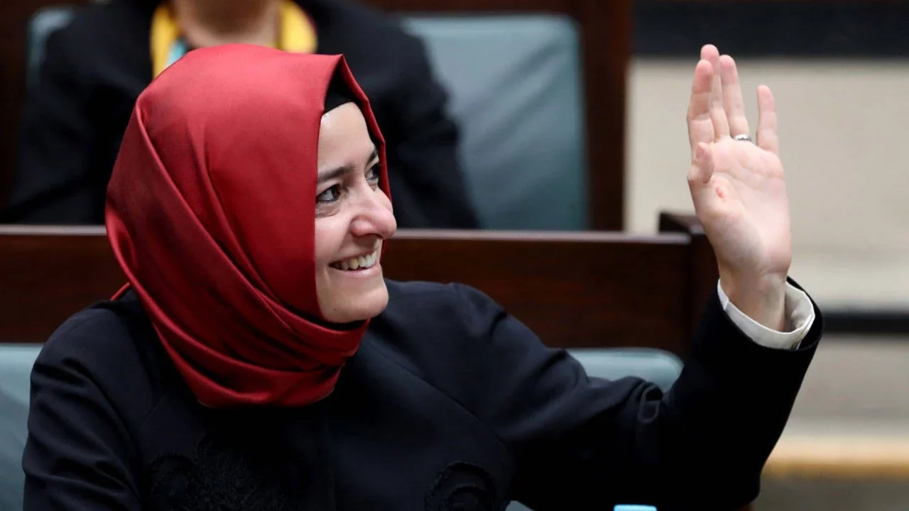 İsmail Saymaz: AKP'li Fatma Betül Sayan Kaya fon parasını ödemedi