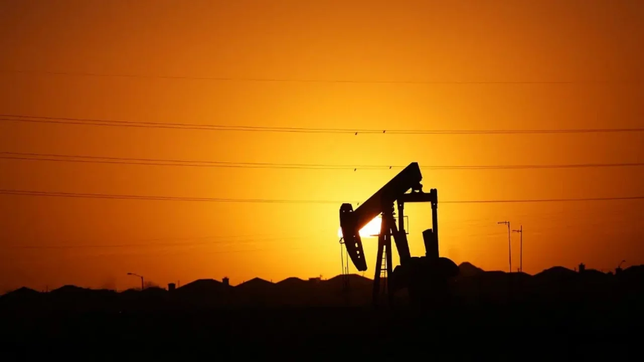 Petrol piyasaları alev aldı