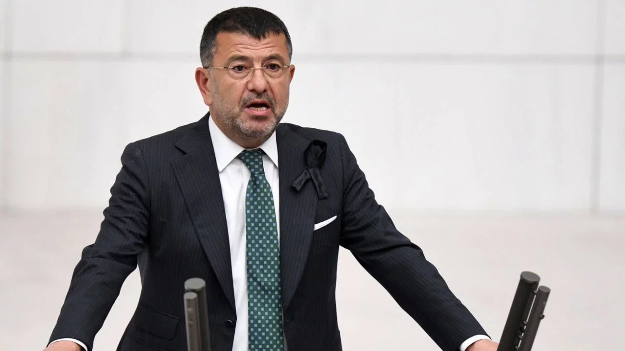 Hastaneye kaldırılan Veli Ağbaba'dan günler sonra ilk görüntü