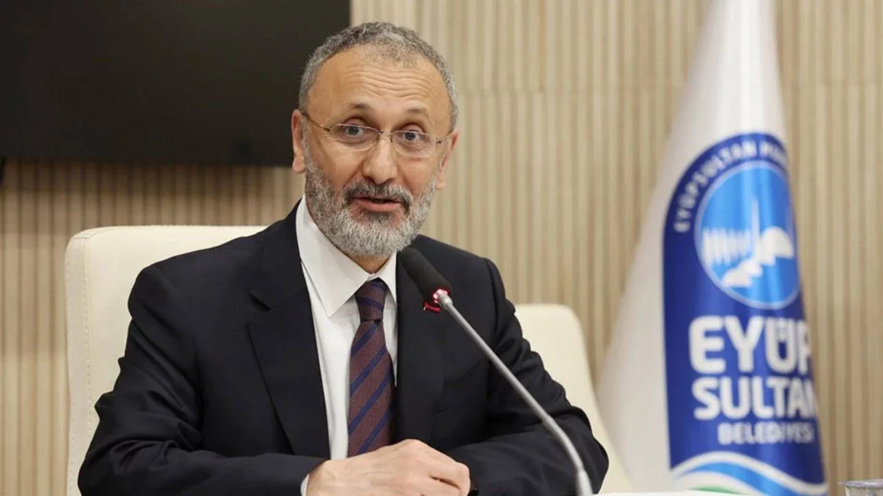 Eyüpsultan Belediyesi'ne operasyon: Belediye Başkanı Mithat Bülent Özmen gözaltına alındı