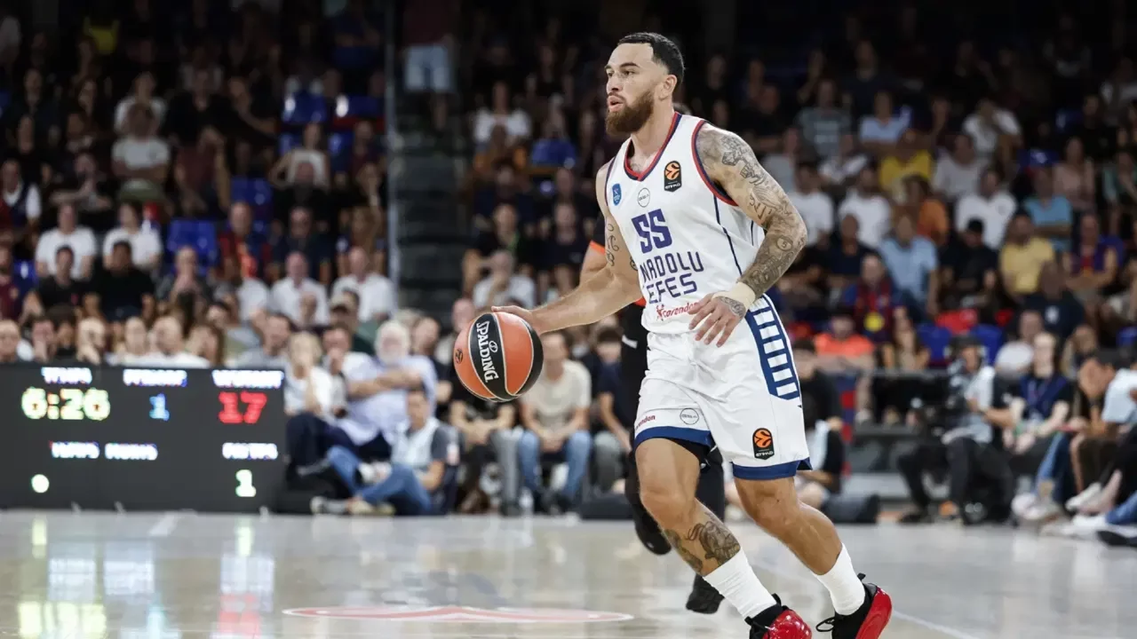 Mike James'ten Anadolu Efes'e kötü haber