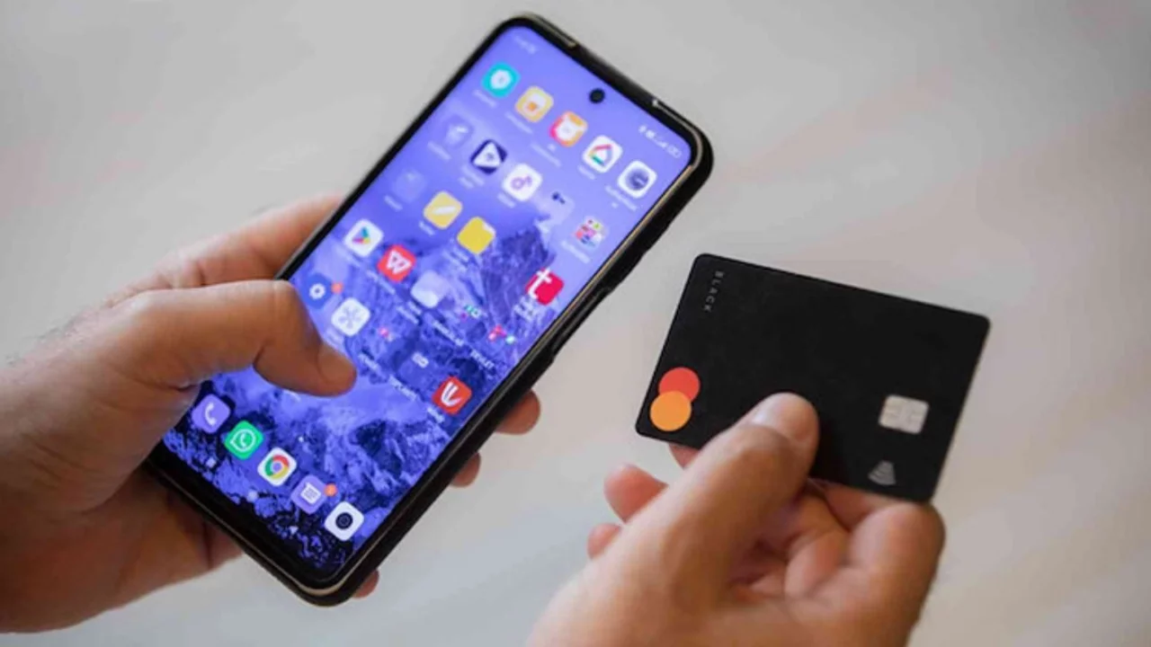 BDDK'dan kredi ve kredi kartlarına cep telefonu düzenlemesi