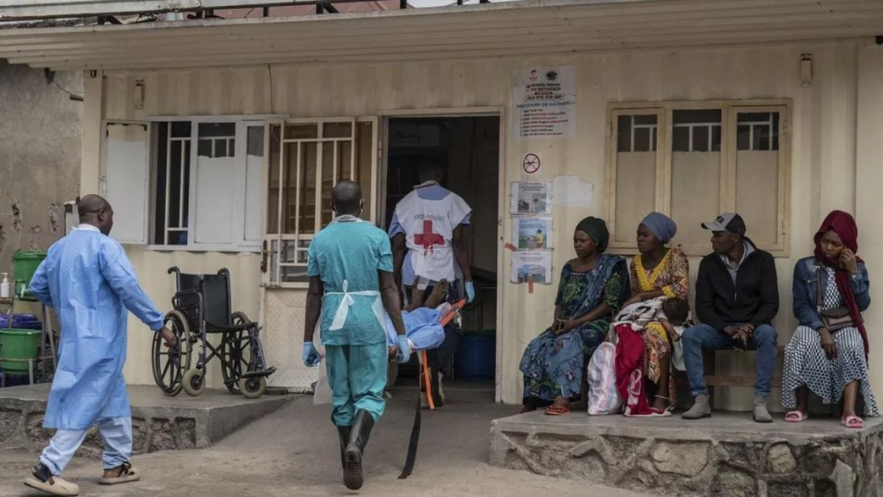 Ebola bilançosu: Can kaybı 4'bini geçti