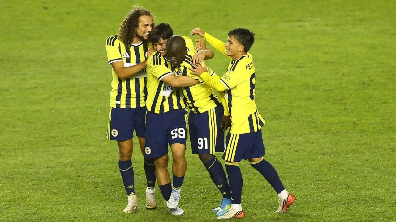 Fenerbahçe'miz, hazırlık maçında karşılaştığı Turan Tovuz'u mağlup etti