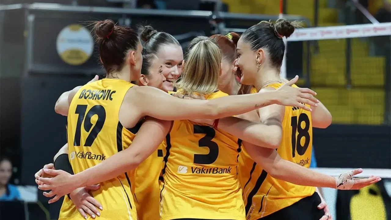 VakıfBank Beşiktaş'ı mağlup etti: Sultanlar Ligi'ne galibiyetle başladı