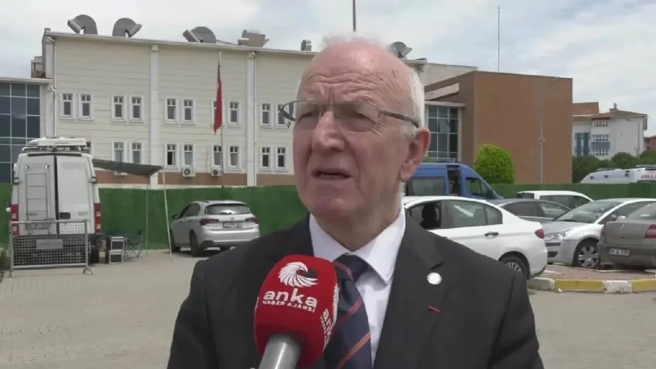 İbrahim Kaboğlu'ndan İBB Davası'na bakan mahkeme başkanının avukatlara yönelik tutumuna tepki