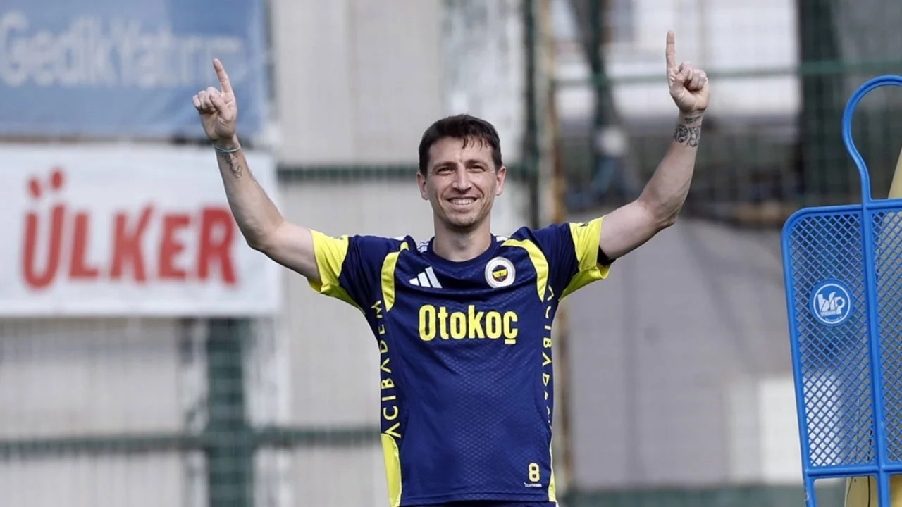 Fenerbahçe'de Mert Hakan Yandaş'ın cezası sona erdi