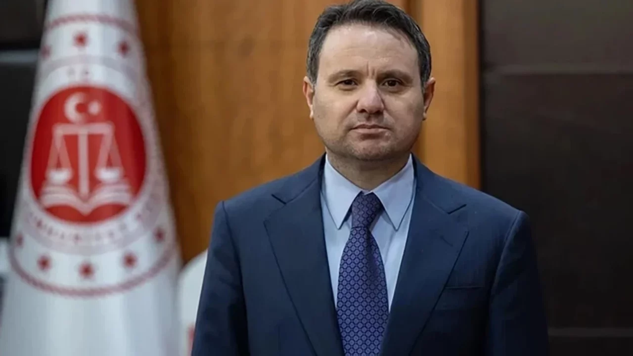 Bakan Gürlek'ten "Alo Adalet 135" paylaşımı
