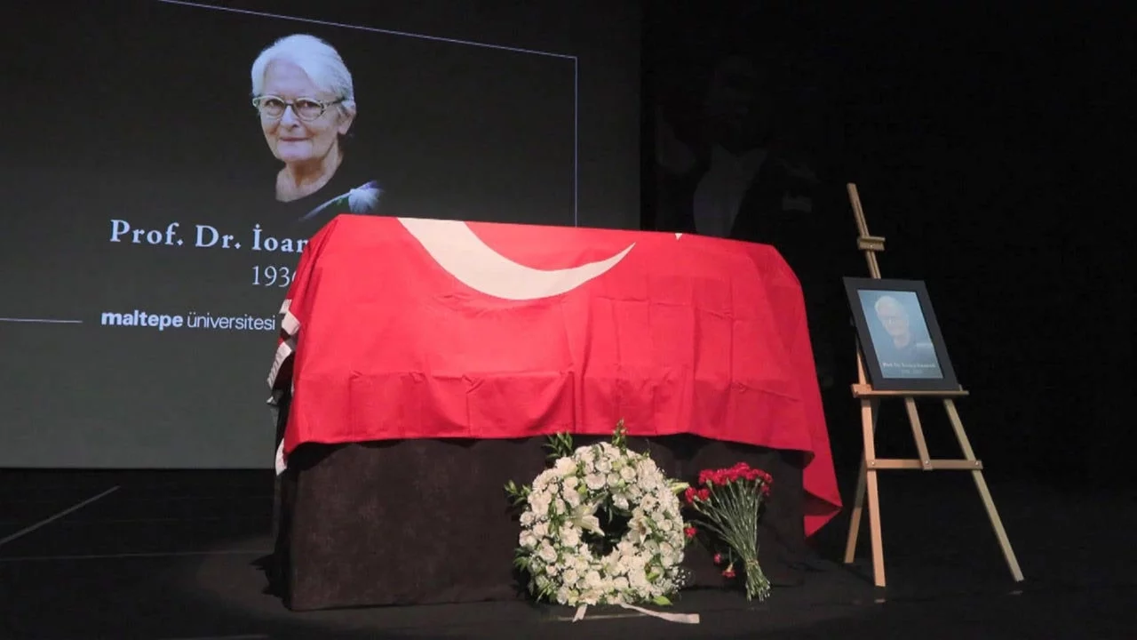 İonna Kuçuradi son yolculuğuna uğurlandı