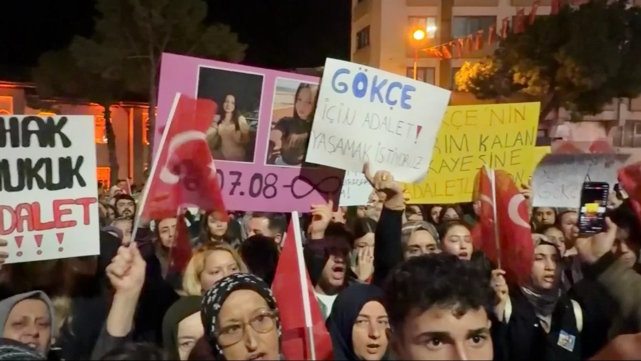 Bursa'da katledilen Gökçe için yürüyüş düzenlendi