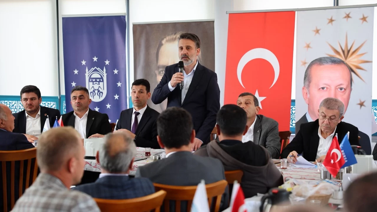 Bursa Büyükşehir Belediye Başkan Vekili Biba, Büyükorhan'da muhtarları dinledi