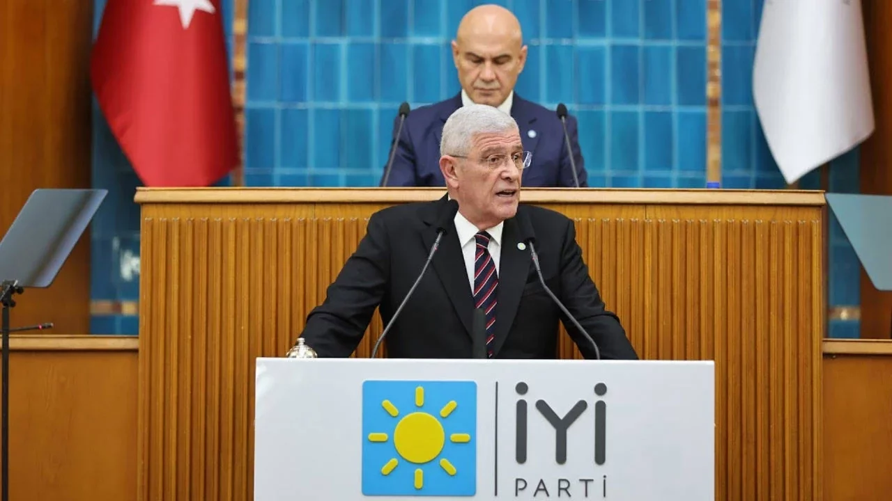 Müsavat Dervişoğlu'ndan fon vurgunu mesajı