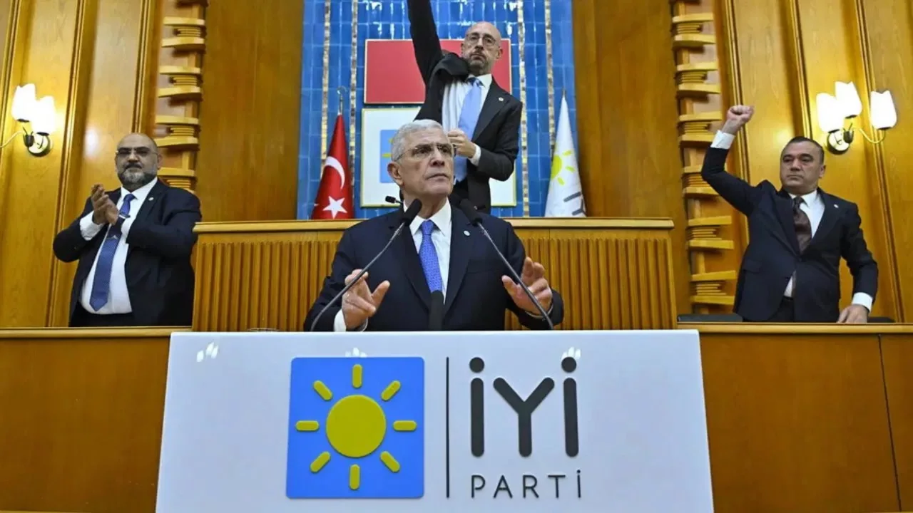 İYİ Parti'den '17 milyar dolar ne demek?' paylaşımı: Emekli ikramiyesi, kira desteği, KYK bursu...