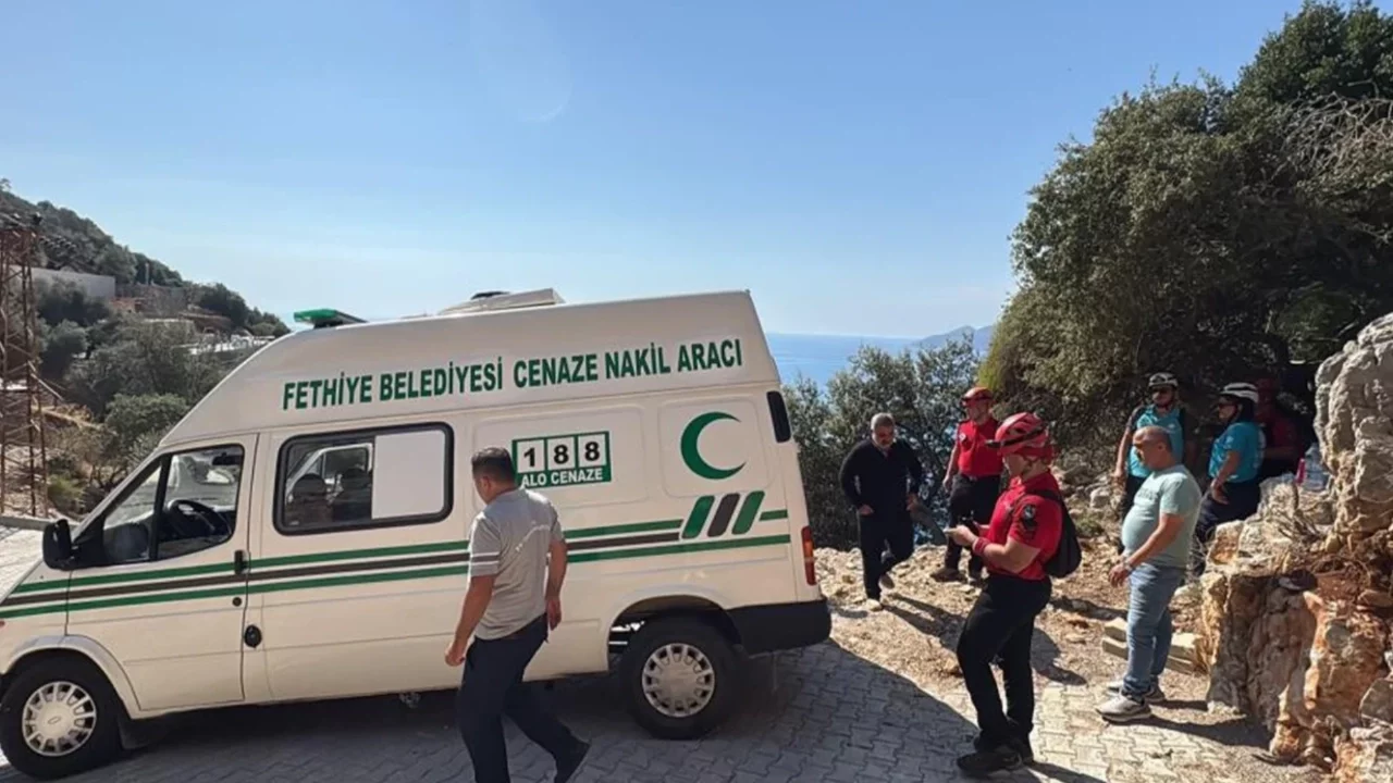Muğla'nın Fethiye ilçesinde yamaç paraşütü kazası: 1 ölü