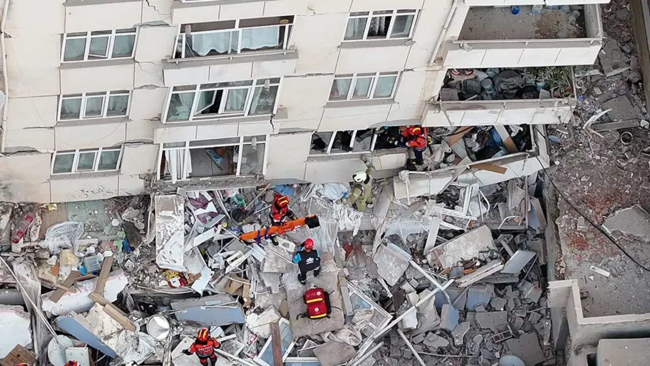 İstanbul'da her an çökebilecek bin 238 bina var