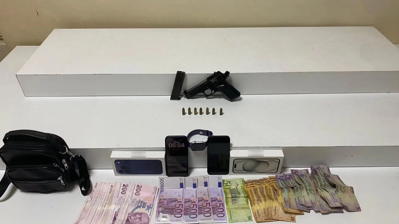 Camide para dolu çantayı çalan şüpheli tutuklandı