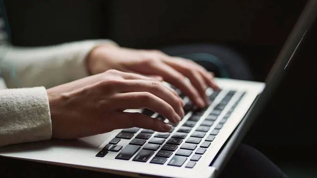 Kurumsal e-postalarda denetim yetkisine sınır: KVKK şartları açıkladı