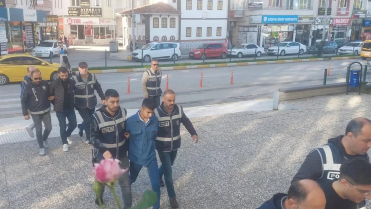 Ankara'da 'yeni nesil suç örgütü' soruşturması: 9 tutuklama