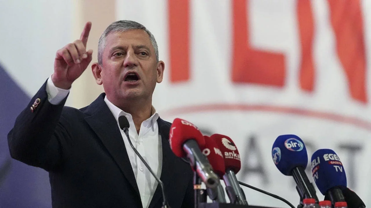 Özgür Özel: Pes edersek kazanır; sandığa varacağız, o seçimi alacağız!