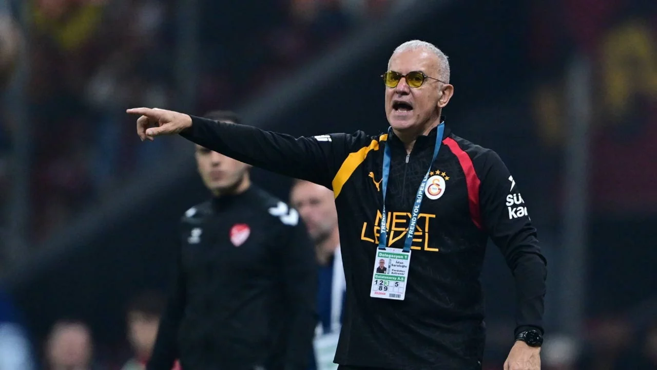 Galatasaray'ın yardımcı antrenörü Saraloğlu'ndan kırmızı kart tepkisi