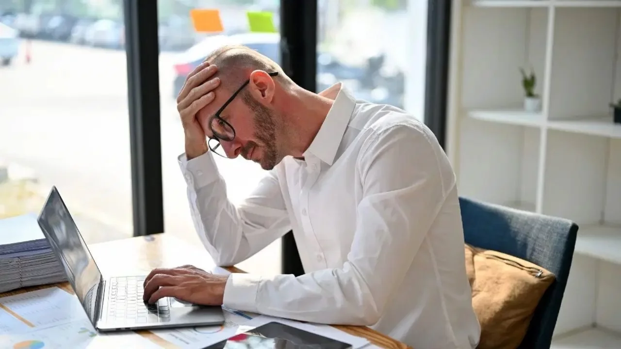 Duygusal tükenmişlik nasıl anlaşılır? Belirtileri nelerdir? Uzmanlardan 8 öneri