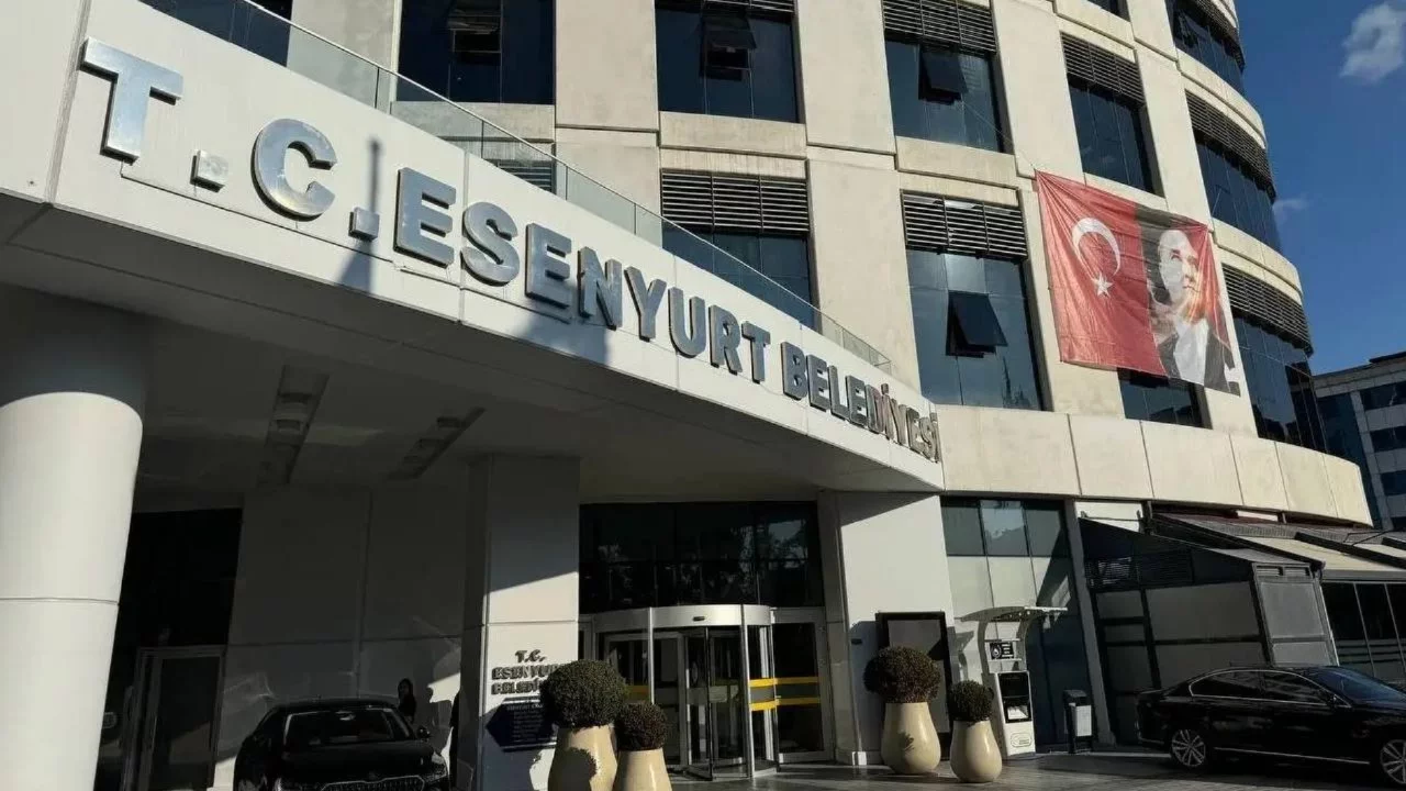 Esenyurt Belediyesi'ne operasyon: 10 kişi hakkında tutuklama talebi