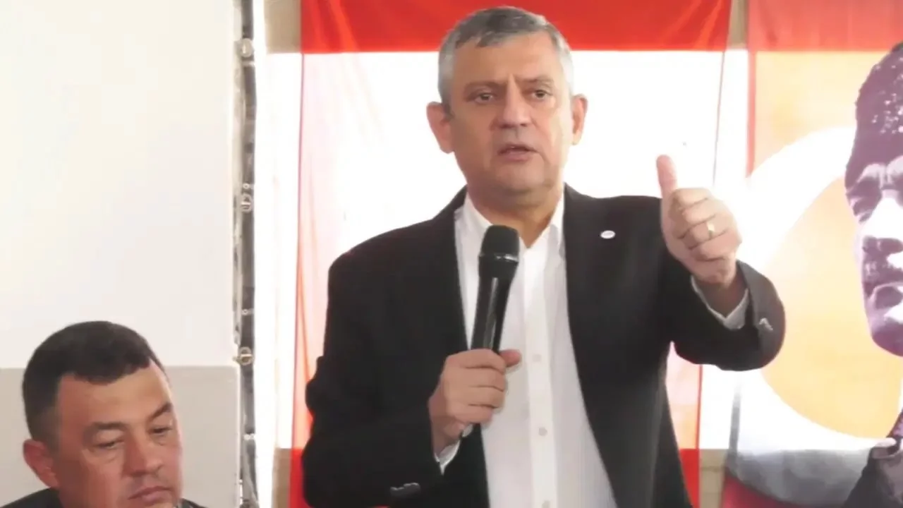 Özgür Özel Bursa'da üzüm üreticileriyle buluştu
