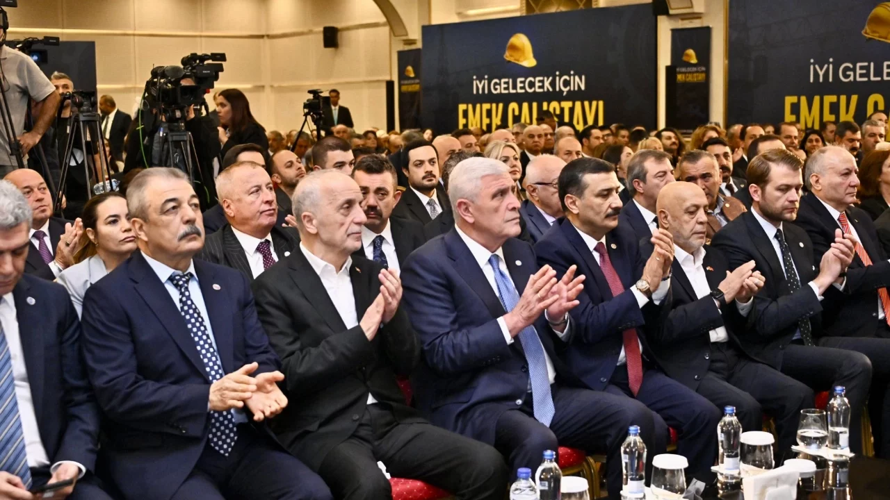 İYİ Parti'nin Emek Çalıştayı ilk gününü tamamladı