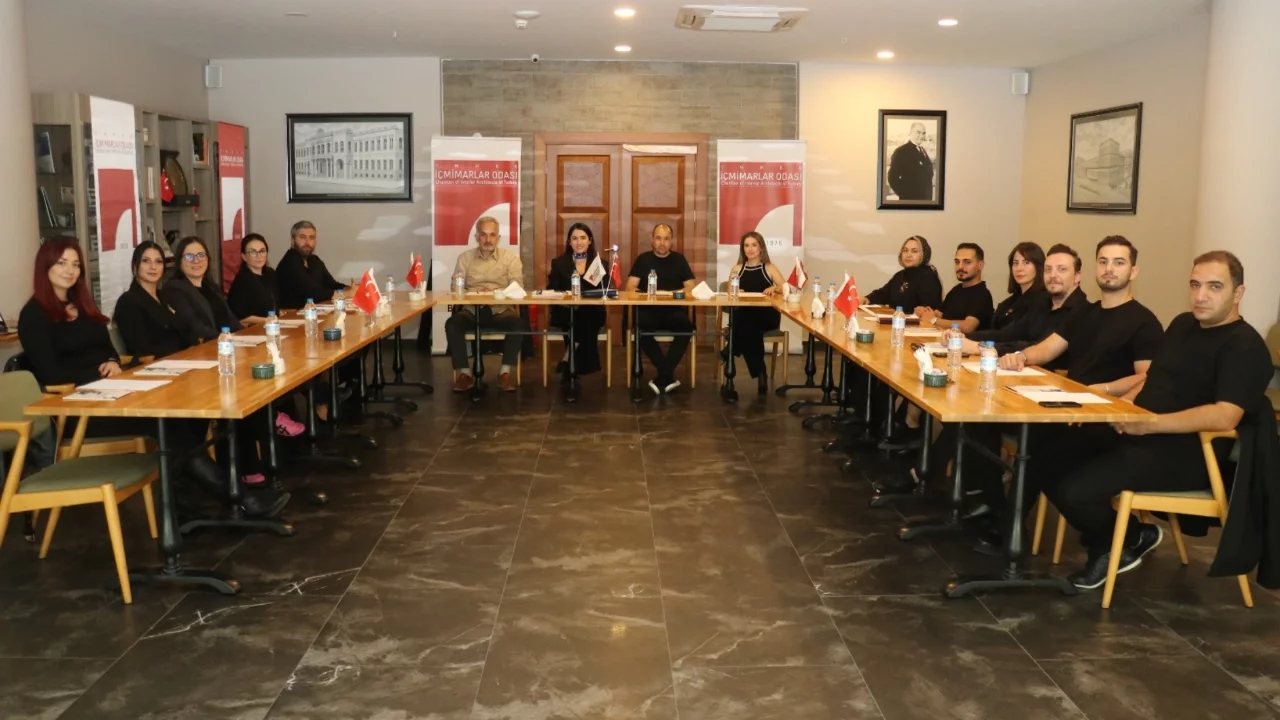İçmimarlar Bursa'da düzenlenen Temsilciler Koordinasyon Toplantısı'nda bir araya geldi