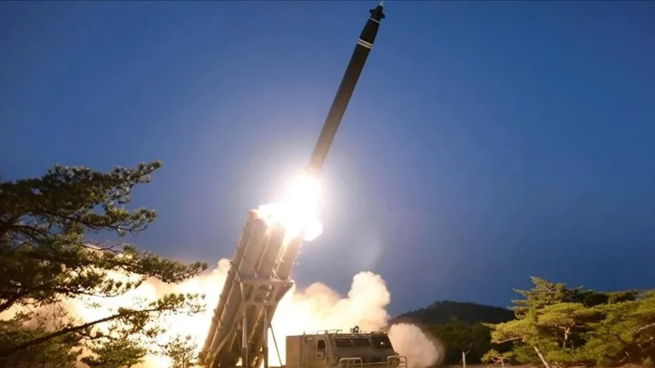Kuzey Kore'den Japon Denizi yönünde birden fazla balistik füze