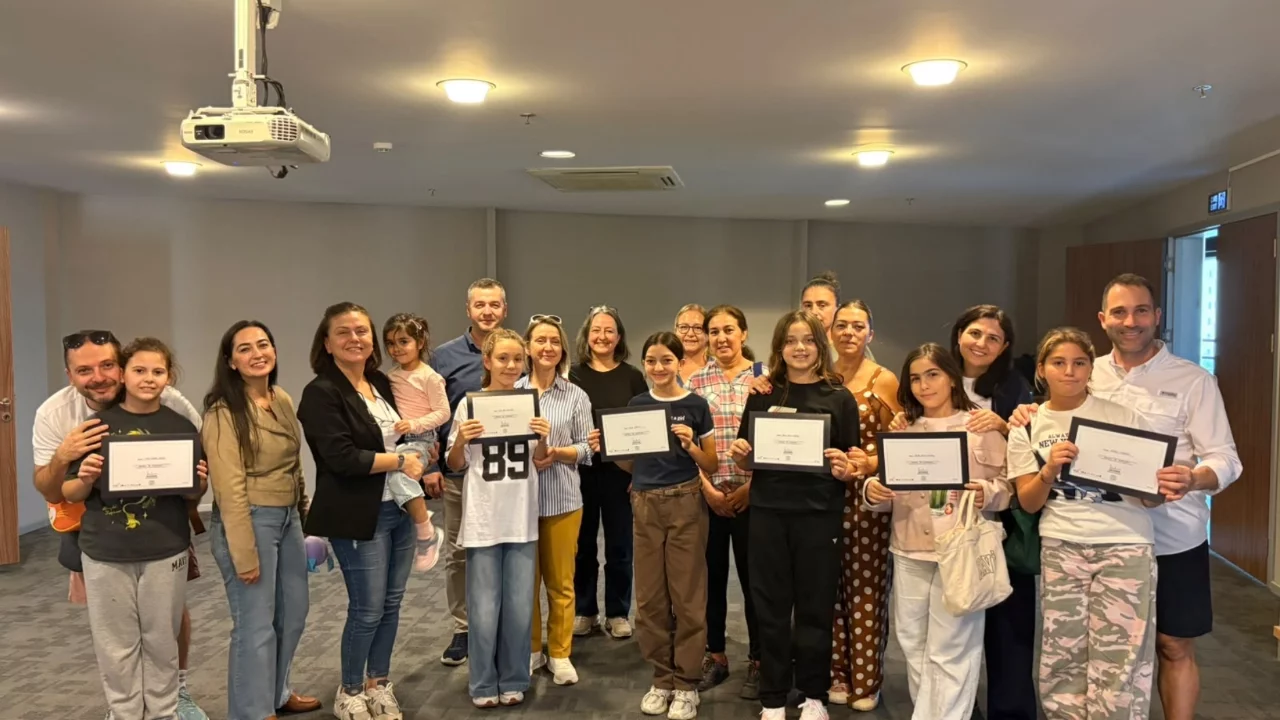 Nilüfer'de kız çocuklarına öz savunma yöntemleri gösterildi